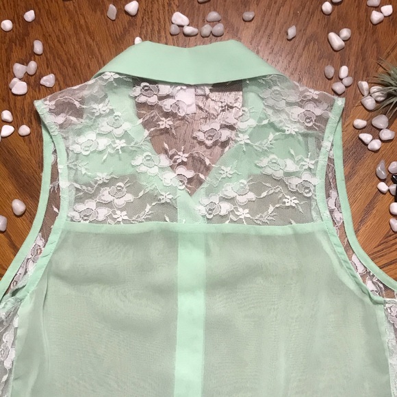 Candie’s Sheer & Lace Button Up Tie Front Sz XS - Picture 6 of 10